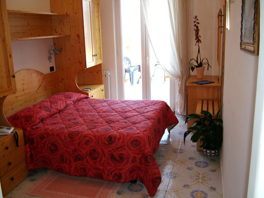 Hotel Giardino Delle Ninfe E La Fenice Ischia Exteriör bild